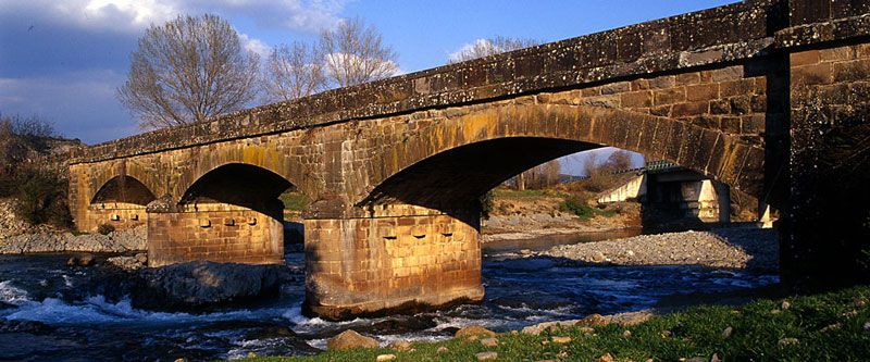 Puente la Reina de Jaca / Artieda Distancia: 21,7 km